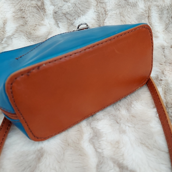 Florence 6" x 6" x 3" Leather Crossbody Bag - Picture 5 of 10